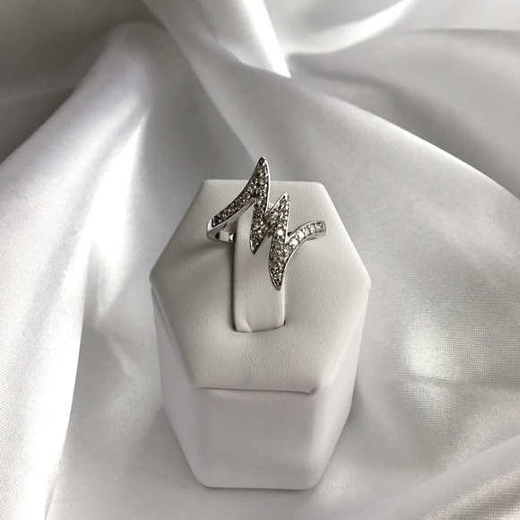 Sterling Silver Cz Zig Zag Ring - Picture 2 of 16